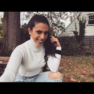 Meet your Posher, Romina